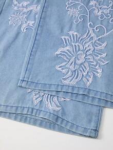 GlowEve Women's Casual Everyday Wear Floral Embroidery Pocket Button Denim Jeans - Blue - View 7