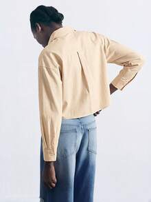 Maija 女士春夏水钻装饰时尚都市风翻领开襟长袖短款时尚衬衫，适合圣帕特里克节、复活节、中国新年、音乐节等场合。这款衬衫也适合夏季、海滩度假、外出、毕业典礼等场合穿着，休闲百搭。 - 杏色 - 查看 2