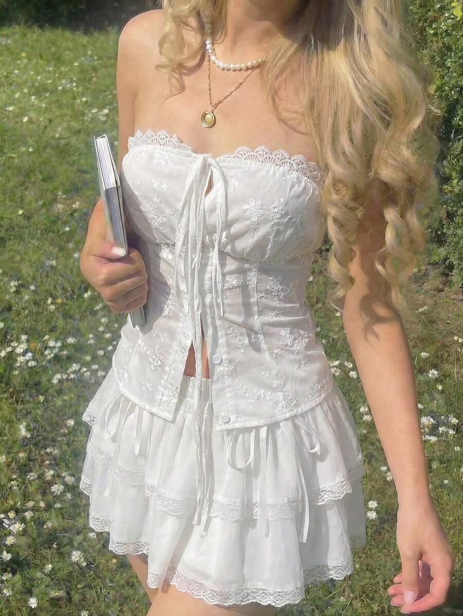 Lucivie 女士优雅性感白色刺绣薄纱纽扣细节抹胸上衣，夏季上衣，适合日常穿着/情人节晚餐/浪漫约会/休闲度假 - 白色 - 查看 1