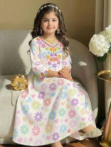 SHEIN Vestido de manga larga con estampado de flamenco para niña joven, estilo de vacaciones, vestido árabe floral rosa para niñas jóvenes en otoño, elegante cuello floral, vestido árabe de manga larga casual y sencillo, adecuado para usar en primavera y verano, elegante y digno vestido de manga larga, bata de oración, cómodo y casual, estilo de vacaciones, digna bata kaftan, bata árabe para niños, ropa pakistaní jalabiya para niñas jóvenes - Multicolor - Ver 2