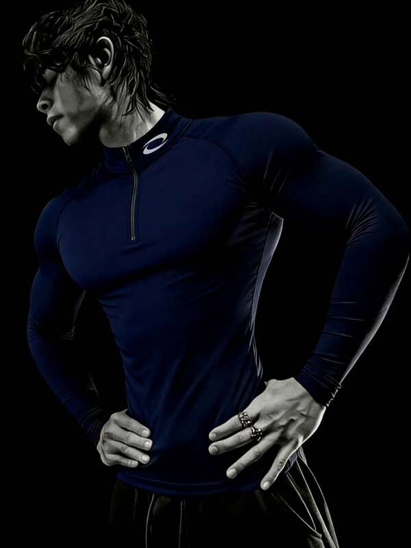 GymBeat Men's Geometric Print Raglan Sleeve Zip-Up Half Placket Sports T-Shirt