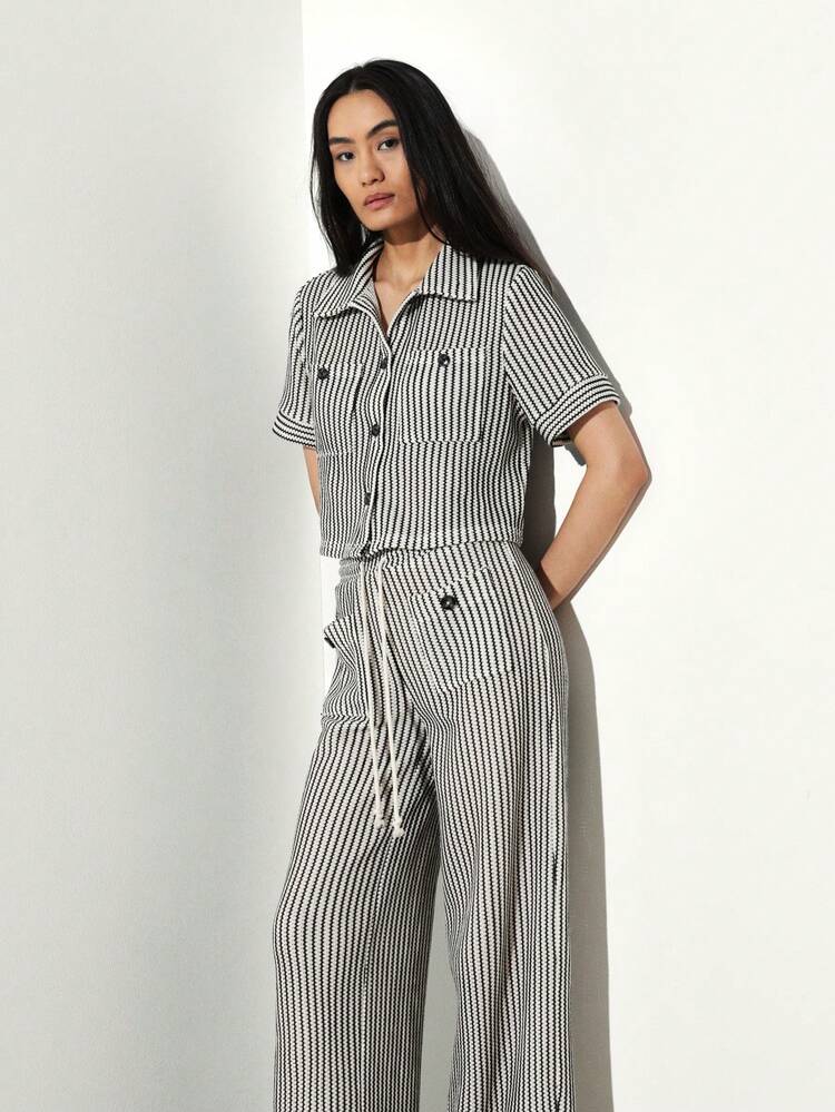 KSTM Camisa de manga corta con botones, cuello y bolsillos en el pecho, a rayas, para uso casual en la oficina