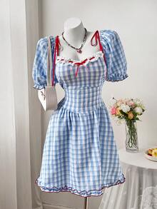 Sweetra Plus Size Summer Countryside Style Waist Cinching Sweet Floral Patchwork Square Neck Bow Tie Short Sleeve Dress - Blue and White - View 4