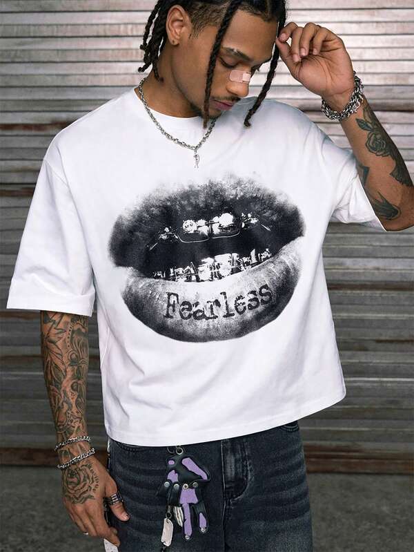  Camiseta de manga corta con estampado de boca casual y de moda para hombre AXEPEAK