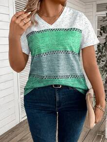 EMERY ROSE Plus Size Women's Contrast Color V-Neck Short Sleeve T-Shirt Graphic Tees Women Tops - Multicolor - View 5