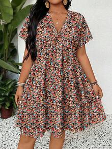 SHEIN LUNE 大码女式短袖碎花度假连衣裙 - 彩色 - 查看 3