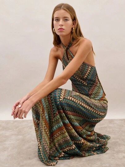 Nöista 针织纹理锯齿形多色吊带长裙，下摆处有镂空设计。适合春季、夏季、波西米亚风、节日场合。