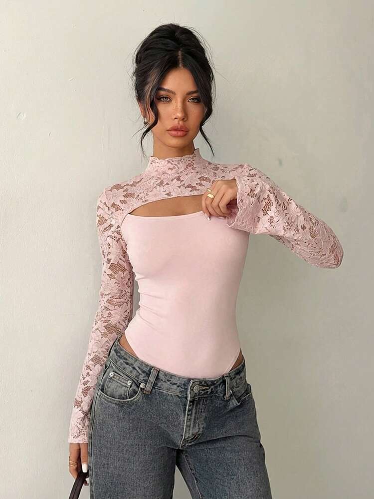 Aloruh Women's Elegant Round Neck Lace Patchwork Hollow Out Burgundy Bodysuit - Pink - View 5