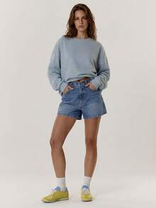 RueChic Damen Denim Shorts mit hoher Taille und Taschen, lässig und vielseitig einsetzbar - Mittele Waschung - Übersicht 6