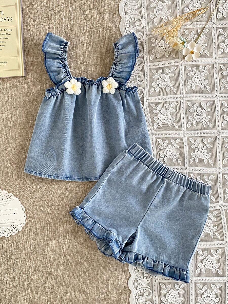 SHEIN Vintaside Kids Bộ đồ thời trang bé gái kiểu dáng thường ngày, cổ vuông dày dặn, chất liệu denim xanh dương, tay bồng, họa tiết hoa 3D dễ thương, áo và quần short gấu bồng, mềm mại, tối giản, đa năng, thích hợp cho mùa xuân/hè đi học, dã ngoại, du lịch, nghỉ lễ và mặc hàng ngày. - Nhiều màu - Xem 1
