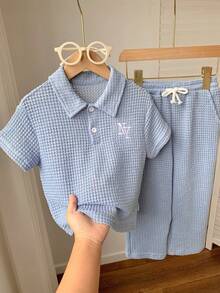 Bubblio Bộ 2 món áo polo và quần dài rộng rãi thoải mái cho bé trai. - Màu xanh nhạt - Xem 4