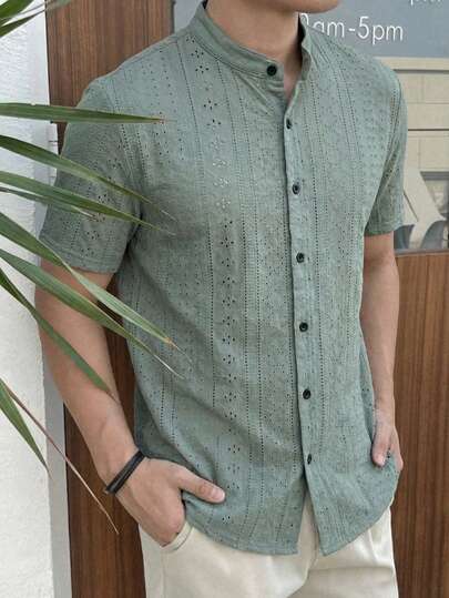 SHEIN Teen Boys' Solid Color Single-Breasted Short Sleeve Textured Casual Shirt, Comfortable And Fashionable For Summer, Suitable For Casual, School, Travel, And Beach Vacation