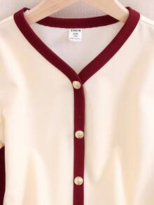 SHEIN 2件組 青少年女孩對比色V領短袖上衣與休閒長褲套裝 - 酒紅色 - 查看 4