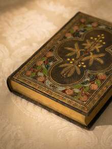 Cirelle 复古植物图案精装笔记本。结实耐用的纸张采用可折叠平摊式设计，适合居家、办公、旅行和创意写作。它是送给成人、作家、收藏家和自然爱好者的完美生日、节日、情人节和派对礼物。春夏皆宜。 - 筆記本 - 查看 7