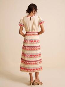 SURIMA 女士圆领短袖直筒印花连衣裙，杏色和橙色爱心孔雀印花中长连衣裙 - 彩色 - 查看 2