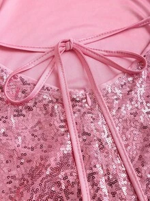 Sweetra 女士夏季粉色亮片腰部镂空不对称蝴蝶结露背A字甜美度假风迷你荷叶边吊带连衣裙 - 粉色 - 查看 6