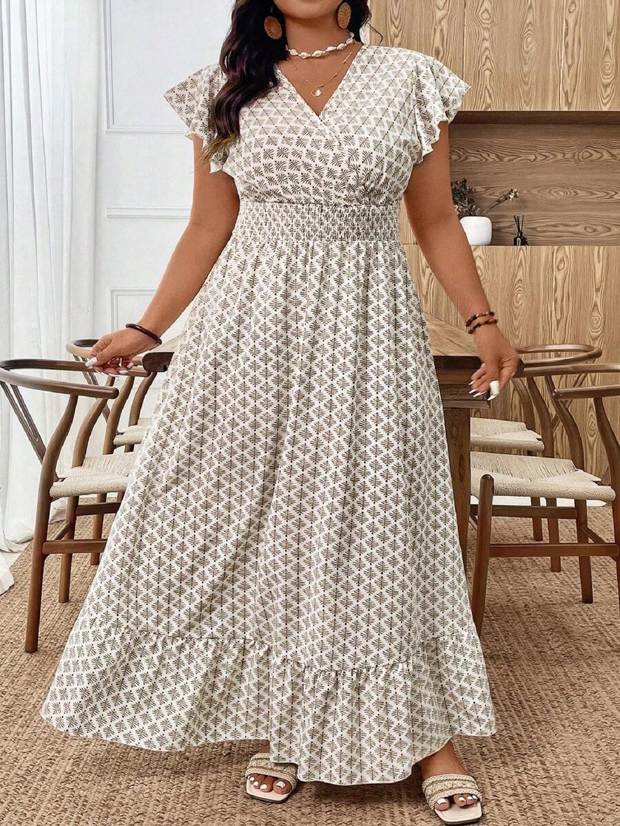 SHEIN CURVE+ Vestido Longo Elástico de Manga Curta com Babados Franzidos, Estampa Floral, Estilo Casual Elegante para Trabalho e Férias, Bestseller de Moda Feminina Versátil e Confortável, Branco, Plus Size - Damasco - Visão 1