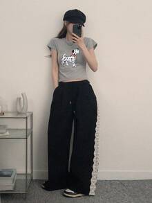 DAZY Women's Fitted Short Graphic T-Shirt - Grey - View 4