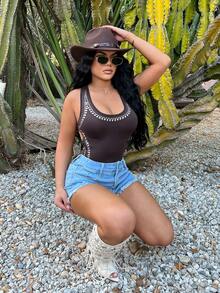 SHEIN SXY 音乐节露背镂空银色紧身衣 - 咖啡棕 - 查看 5