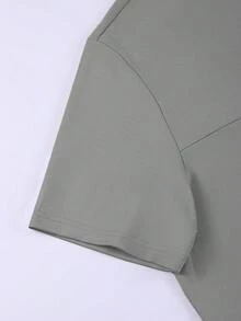 Manfinity Homme 2件組男士休閒日常字母圖案短袖T恤與短褲，夏季兩件套慢跑運動服套裝男裝 - 灰色 - 查看 4