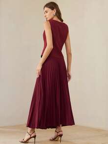 BELROSIE New Arrival Intellectual Elegant Commuter Style Thin Tweed Vest Top & Pleated Skirt 2-Piece Set For Women - Burgundy - View 2