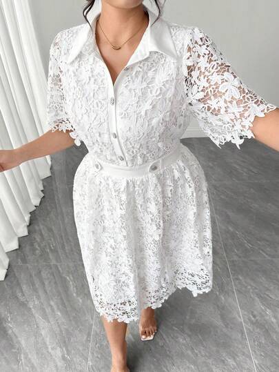 Elenzga 大码女式优雅纯色刺绣蕾丝镂空拼接衬衫领短袖纽扣修身A字中长连衣裙，适合春夏派对和度假穿着。