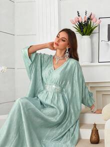 Al Najma 优雅奢华的V领前襟缀满珍珠和水钻的连衣裙 - 綠色 - 查看 7