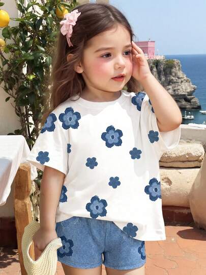 Set de 2 piezas para bebé y niña pequeña (6 meses - 2-3 años) con estilo casual/bohemio, top de manga corta con contraste de color azul y blanco + estampado floral, y shorts azul claro, de tela ligera y transpirable, conjunto versátil de 2 piezas para uso diario, escuela, ocio, primavera/verano/otoño