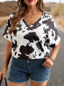 Ceyna Plus Size V-Neck Raglan Sleeve Ink Print Casual Vacation T-Shirt, Spring/Summer Cow Print Top Animal Print Top V Neck Tops Cowgirl Tops Short Sleeve Top Plus Size Casual Tops Cow Print Plus Size Plus Size T Shirt Plus Size Women Clothes Blouse Cow Girl Shirt Animal Print Tops For Women Cowgirl Tops For Women Music Festival Top - Multicolor - View 5