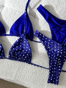 Swim Mod 新款2-4件套蓝色波点和纯蓝色纤维侧结高衩丁字比基尼泳衣，女士，沙滩度假 - 藍色 - 查看 4