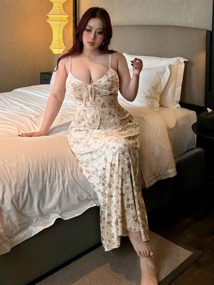 Dazy Plus Flocked Floral Bodycon Sleepwear, Waist-Cinching Sexy Long Sleeve Maxi Nightgown, Plus Size For Women Spring/Summer