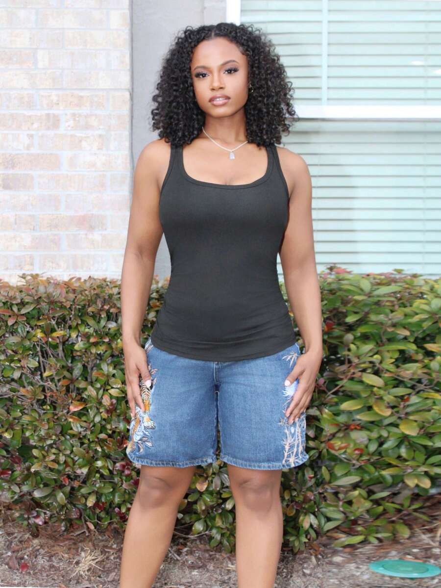 Steph T Casual Basic Ribbed White Tank Top With Deep U-Neck And Narrow Armholes, C Style - Black - View 1