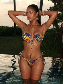 Vaytide 混合印花比基尼套裝繫帶抹胸文胸和丁字褲下裝2入組泳衣 - 彩色 - 查看 1