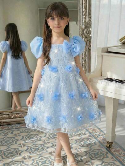 SHEIN Tween Girl Casual Elegant 3D Blommig Paljetter Broderad Rosett Dekor Fyrkantig Halsringning A-linjeklänning, Champagnefärgad Festklänning Lämplig För Fester, Bröllop, Högtider, Bröllopssäsong, Födelsedagskalas, Matchande Systerkläder