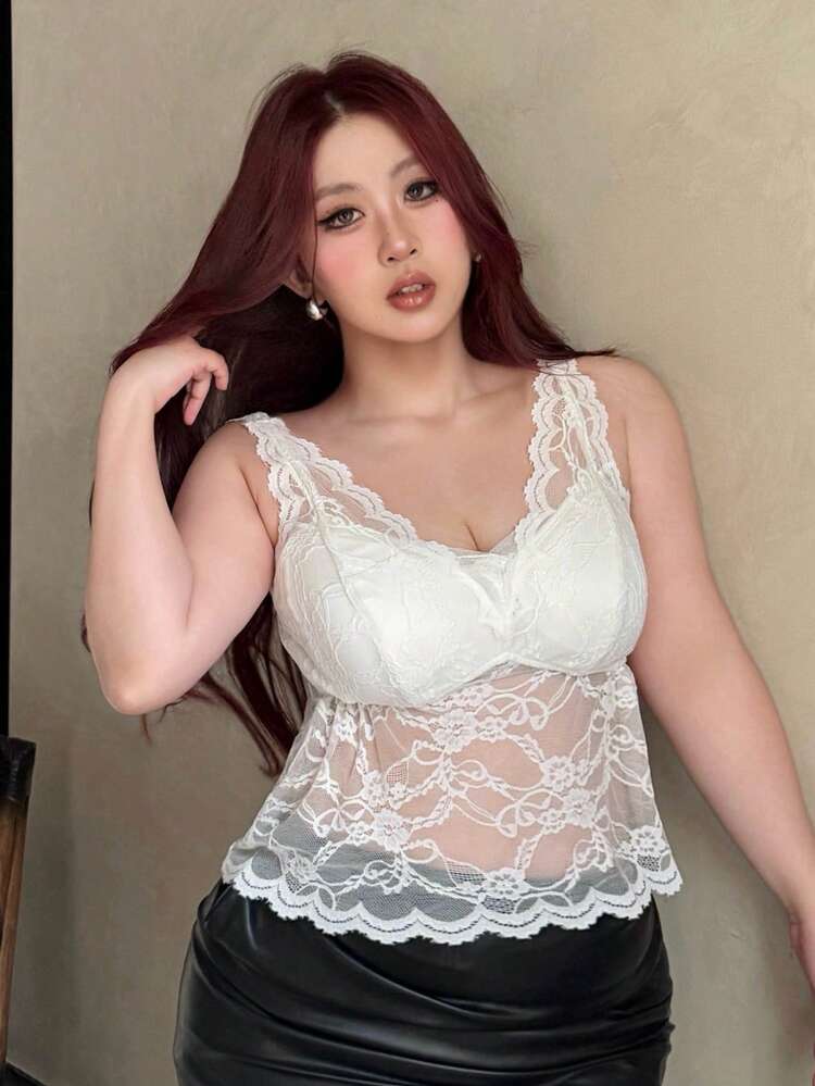 Dazy Plus White Lace Cropped Camisole Shapewear Top
