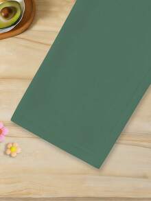 Bộ đồ mùa hè cho bé gái gồm áo thun và quần short in hoa, trang phục tươi tắn và dễ thương với áo thun hoa phối màu tương phản và quần short ôm sát, bộ đồ hè ngọt ngào. - Nhiều màu - Xem 6