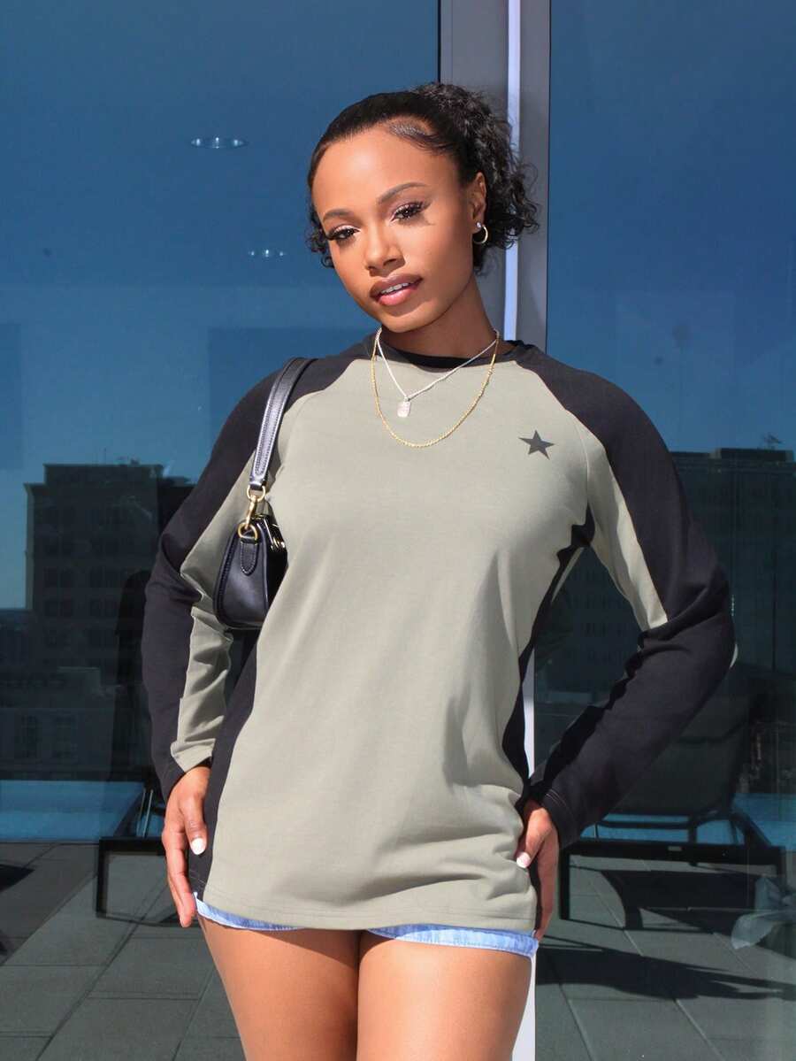 Steph T Camiseta de manga curta com blocos de cores, estampa de estrelas e mangas raglan Y2K, roupas de outono, blusas femininas de manga comprida - Verde de Exercício - Ver 1