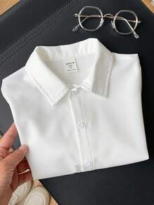 SHEIN 1pc Young Boys' Minimalist Silhouette All-Match White Short Sleeve Shirt, Suitable For Daily Wear, Outings, Wedding Season, Holiday Parties, Summer Beach Vacations, Spring/Summer - White - View 8