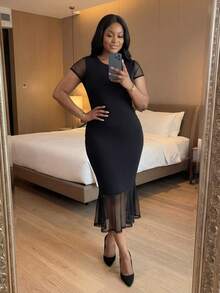 SHEIN Lady CURVE 大码女式纯色圆领网纱拼接喇叭下摆修身优雅连衣裙 - 黑色 - 查看 4