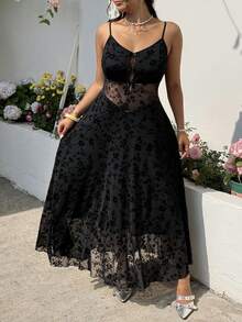 SHEIN EZwear Plus Size Women Lace Spaghetti Strap Dress,Black Summer Glam Night Out Club Elegant Hollow Out Slip Dress,Chic Y2k Casual Party Wedding Graduation - Black - View 5