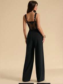 SHEIN BAE Conjunto de top corto y pantalones con tirantes de espagueti y cruce de encaje sexy, Mono de encaje transparente con estilo envolvente, Mono de camisola de encaje negro con parches transparentes - Negro - Ver 3