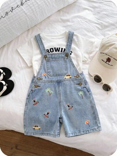 SHEIN Young Boy New Fashion Casual Boho Basic Car & Palm Tree Cartoon Vacation Print Blue Denim Bib Shorts Spring Summer,For Kids Boys Spring/Summer Dailywear Outfits,Boys Streetwear Outfits,Boys Beach Outfit,Vacation Outfits For Boys,Casual Clothes For Boys,Graphic Jumpsuit,Toddler Jumpsuit,4-Year-Old Boys Jumpsuit ,Summer Jumpsuit,Casual Jumpsuit