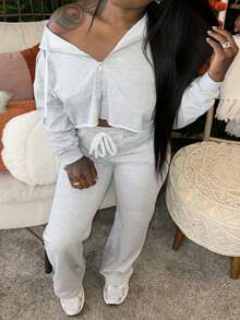 INAWLY Conjunto de 2 piezas de sudadera con capucha y cremallera con estampado floral gris y pantalones rectos con cordón y bolsillos para mujer de talla grande - Gris Claro - Ver 1