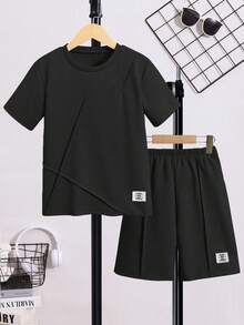 SHEIN Mirajuku 2件套青少年男童贴花装饰圆领短袖T恤和短裤休闲套装 - 黑色 - 查看 3