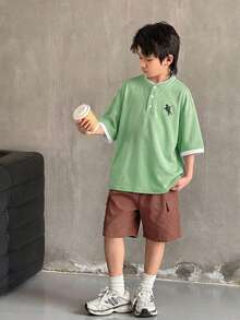 SHEIN Little Byeori 2件套儿童/青少年男童休闲舒适印花立领半拉链套头短袖T恤和纯色短裤套装 - 薄荷綠 - 查看 4
