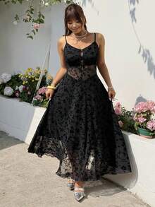 SHEIN EZwear Plus Size Women Lace Spaghetti Strap Dress,Black Summer Glam Night Out Club Elegant Hollow Out Slip Dress,Chic Y2k Casual Party Wedding Graduation - Black - View 4