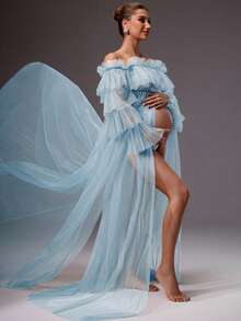MaterniChic Vestido de maternidad de unicolor con malla, hombros descubiertos, abertura alta y cola - Celeste - Ver 5