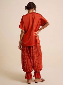 LOTSLUV Women's Rust Red Round Neck Loose T-Shirt And Lace Cuff Pants 2 Pieces Set, Spring/Summer - Rust Brown - View 2