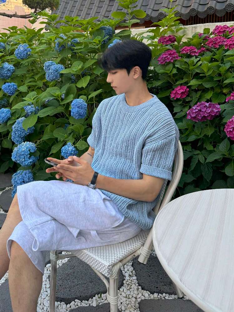 Men's Blue Round Neck Knit Short Sleeve Top, Summer