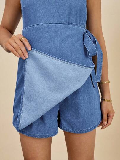 SHEIN 孕妇圆领侧结不对称下摆牛仔连体裤，春夏狂欢节服装，通勤度假毕业时尚Y2K可爱街头风，性感派对婚礼优雅商务休闲女式时尚牛仔孕妇连体裤，无袖圆领裹身背带裤，腰部系带可调节